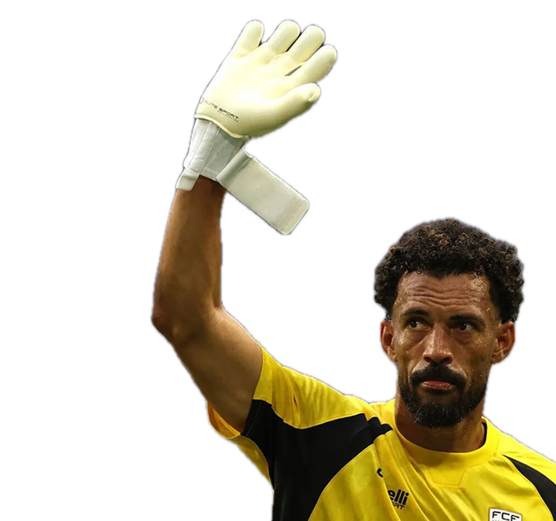 Vozinha, Cape Verde goalkeeper
